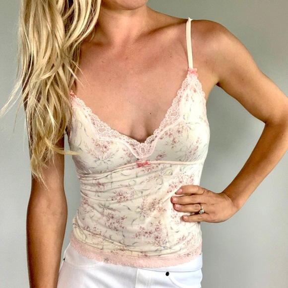 Victoria's Secret Tops - Victoria’s Secret Angels Romantic Floral Cami S